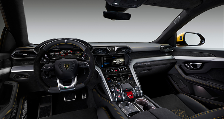 Lamborghini Urus interior 1