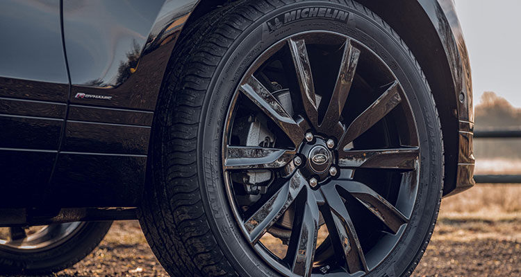 All-New Range Rover Velar R-Dynamic Black Limited Edition